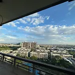Condo In Taguig, 2Br Condo, Acacia Estates, Bgc,